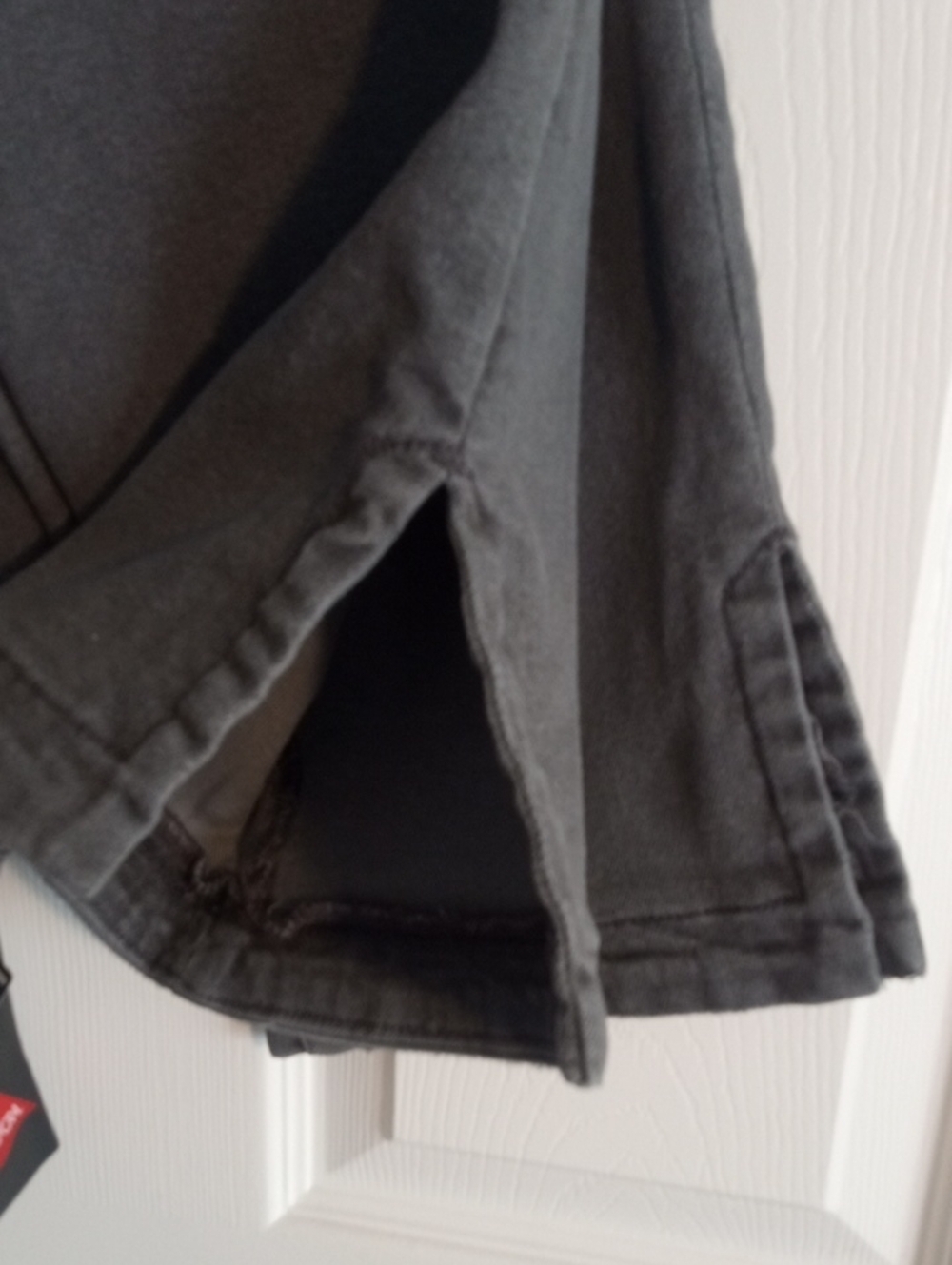 LOGO CROPPED BLACK DENIM - Picture 3 of 10